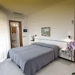 Marisa Hotel 3*