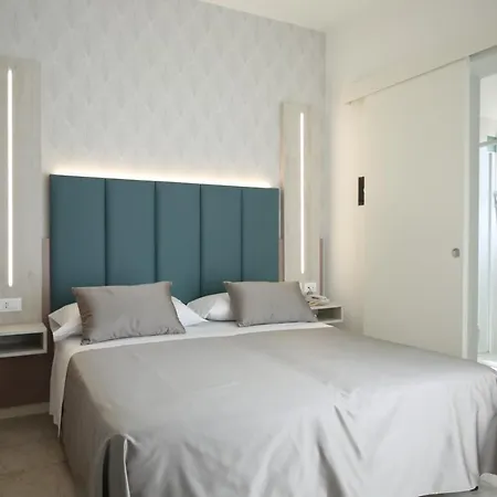 Hotel Marisa 3*