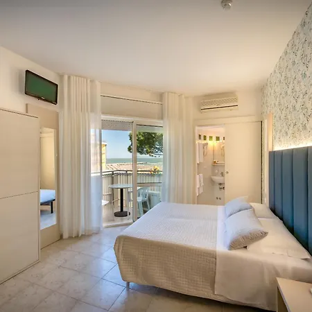 Marisa Hotel 3*