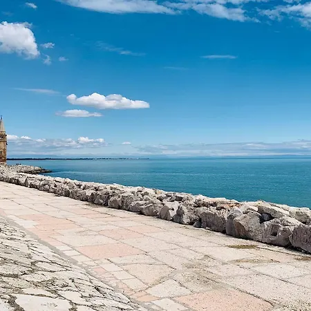 Marisa ホテル カオルレ