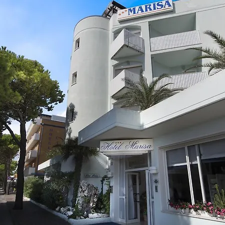 Marisa ホテル 3*
