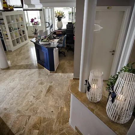 Hotel Marisa 3*